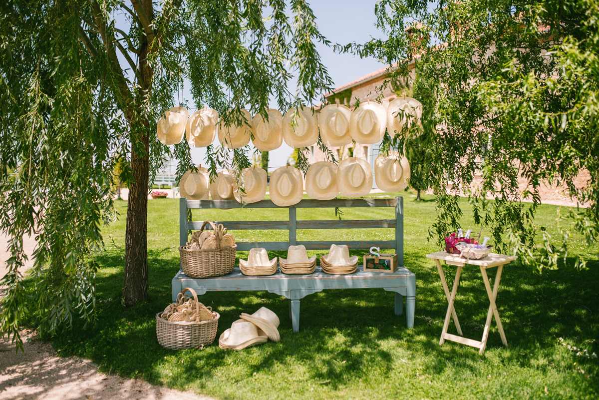 sombreros pay pay invitados boda